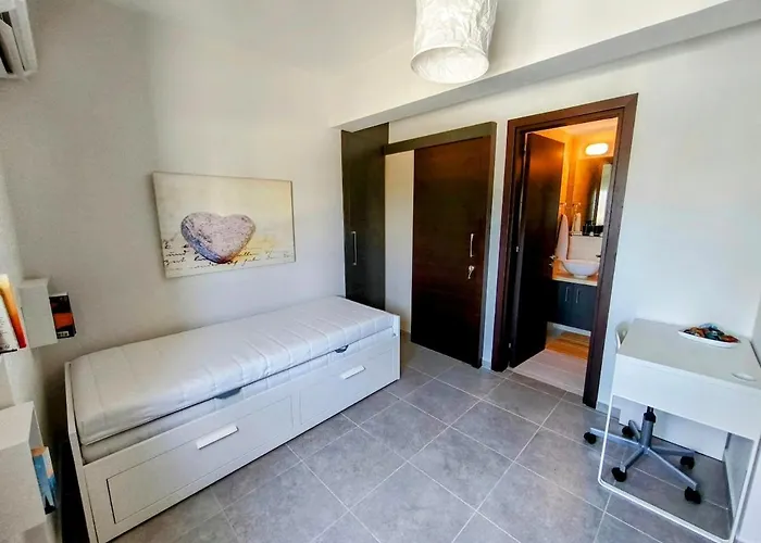 Harmonia Apartman Paralímni